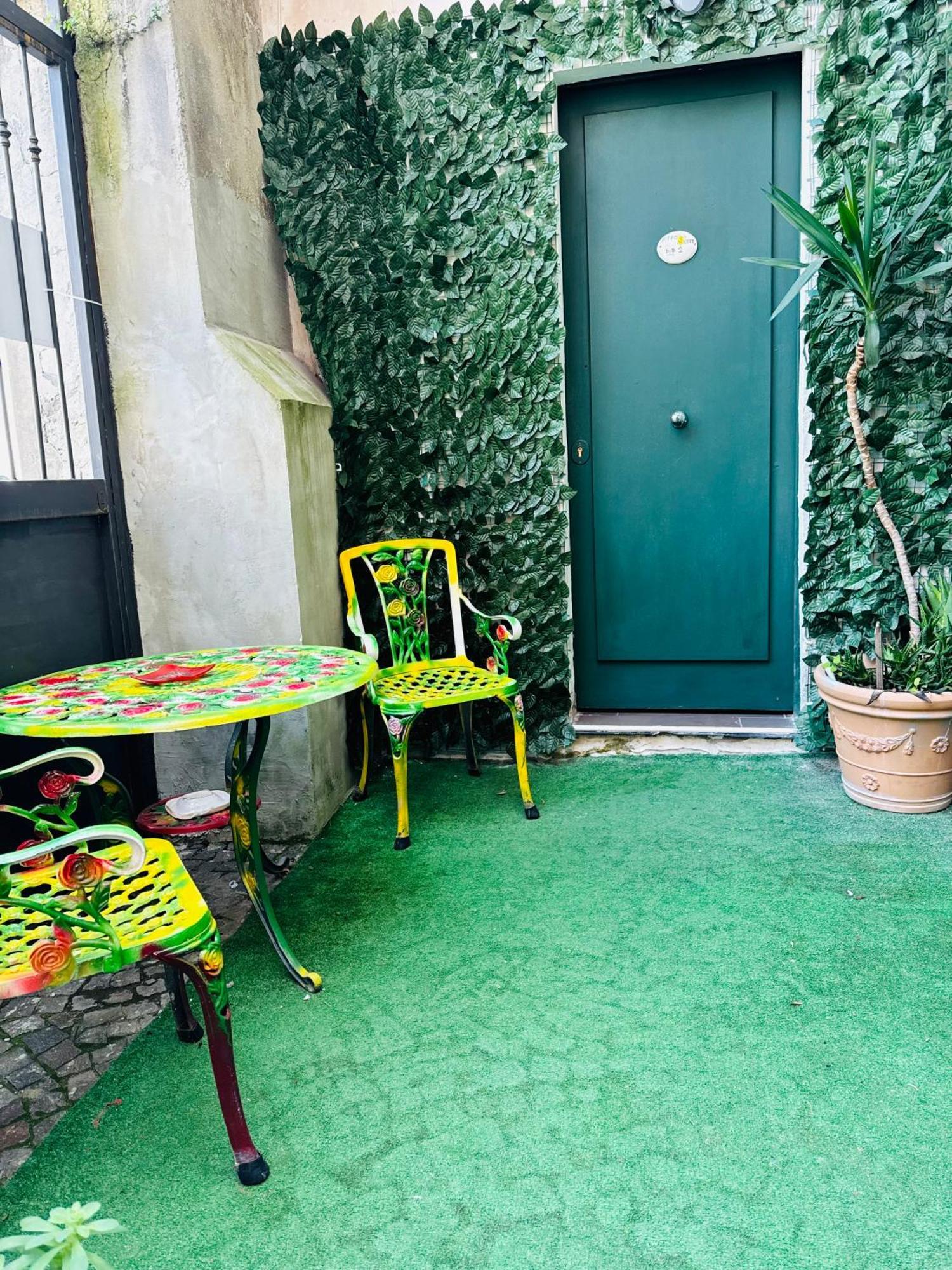 Pippo'S Suite Nápoles Exterior foto